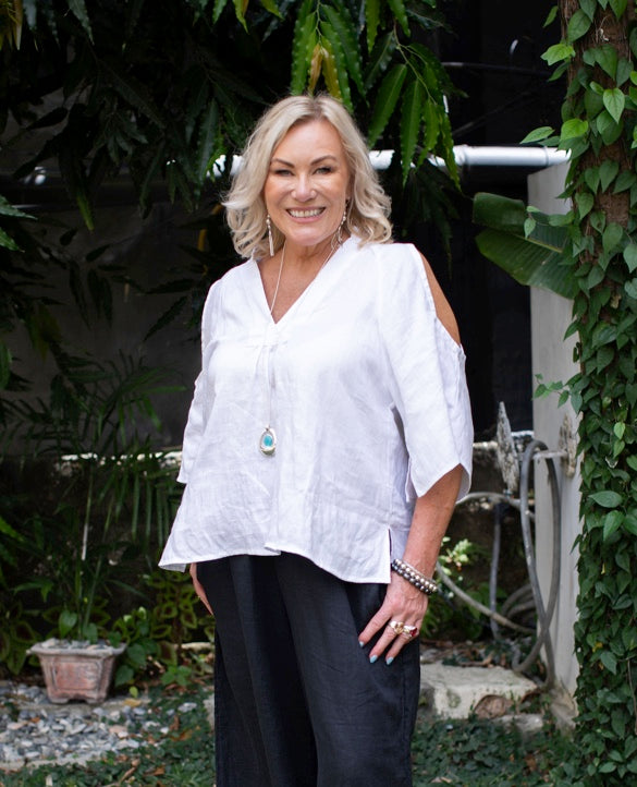 Taleeta - Tops - Boho Breeze  - White - Linen - with indigo shorts