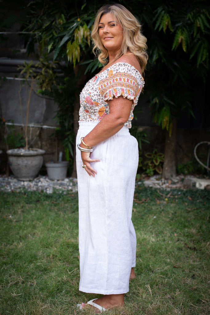 Taleeta - white linen pants -  side