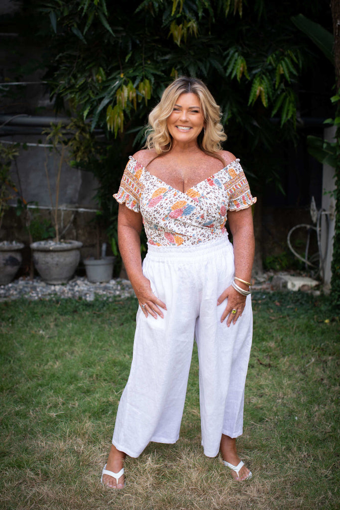 Taleeta - white linen pants - front