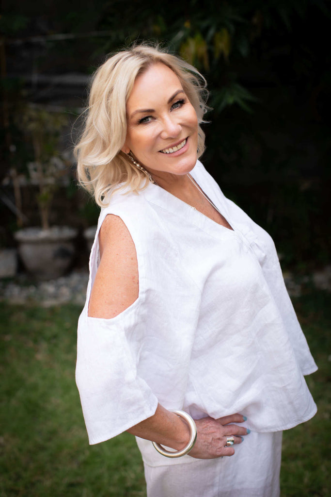 Taleeta - Tops - Boho Breeze  - White - Linen - close up