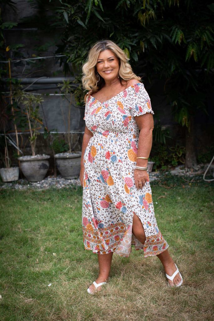 Taleeta - Dresses - Shirred Off Shoulder Dress - Jungle Hibiscus - White - asize: L