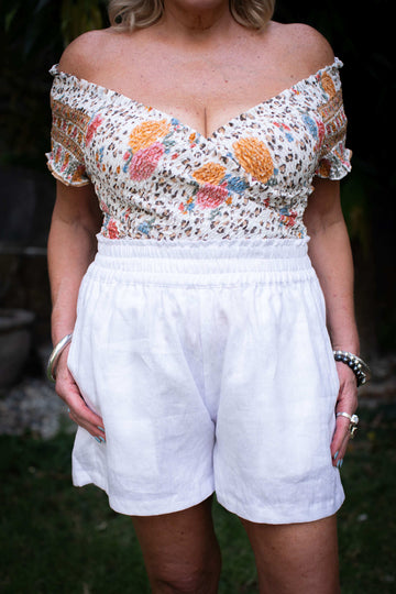 Taleeta - Linen Shorts - White - front