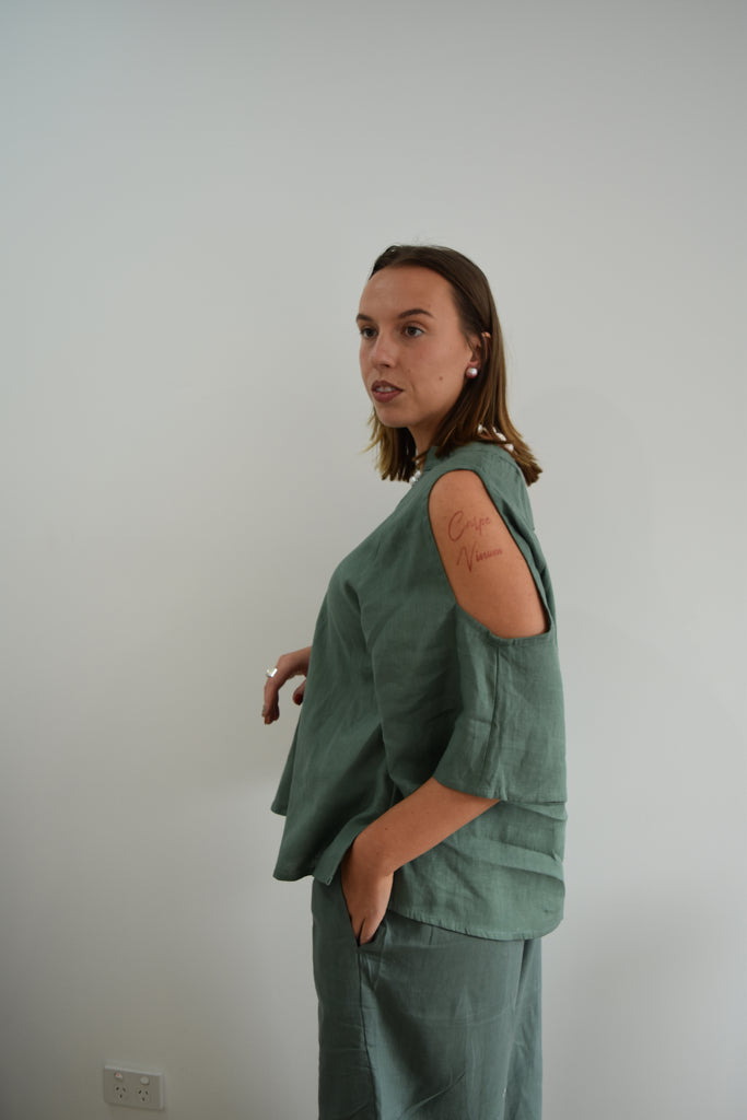 Boho Breeze Top - sage - side