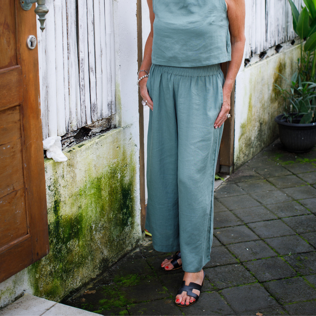 Linen pants with elastic waist and pockets 