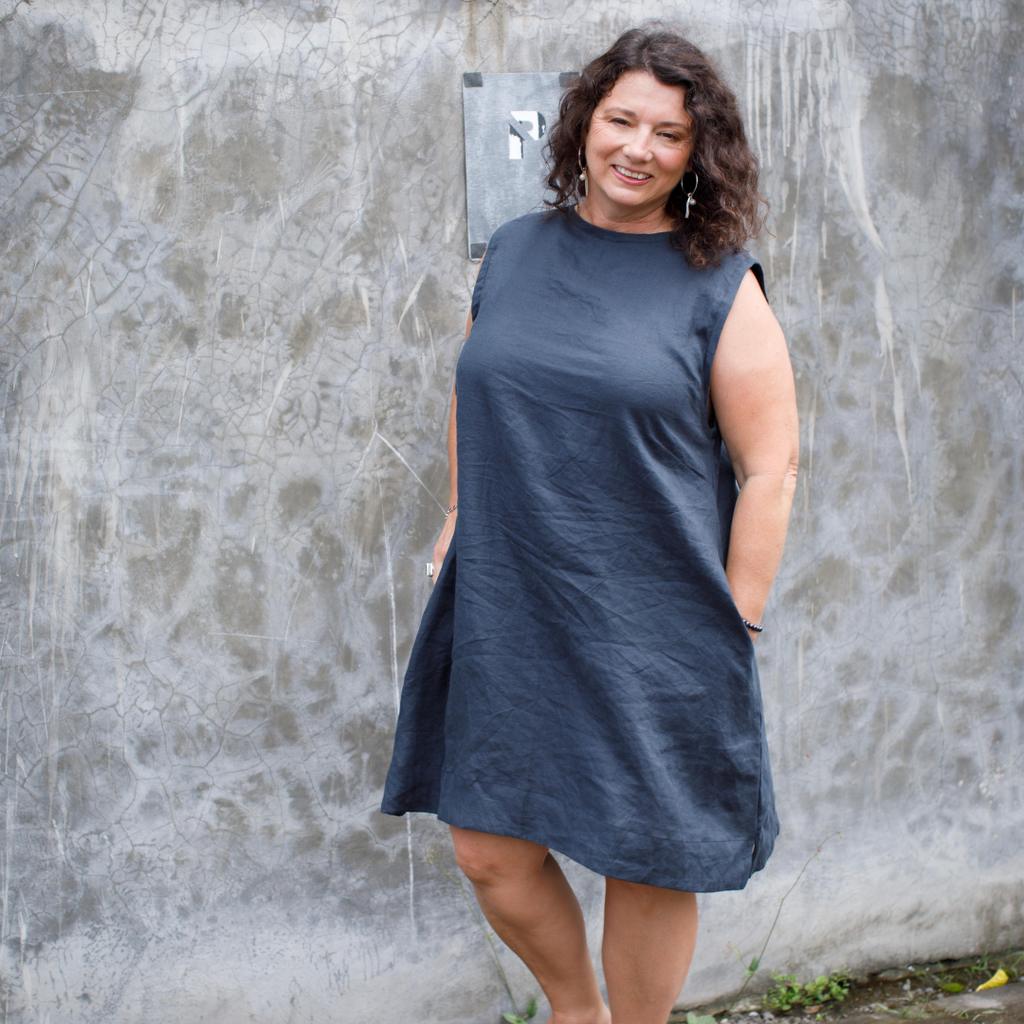 Linen Dress - Size: L - Australia