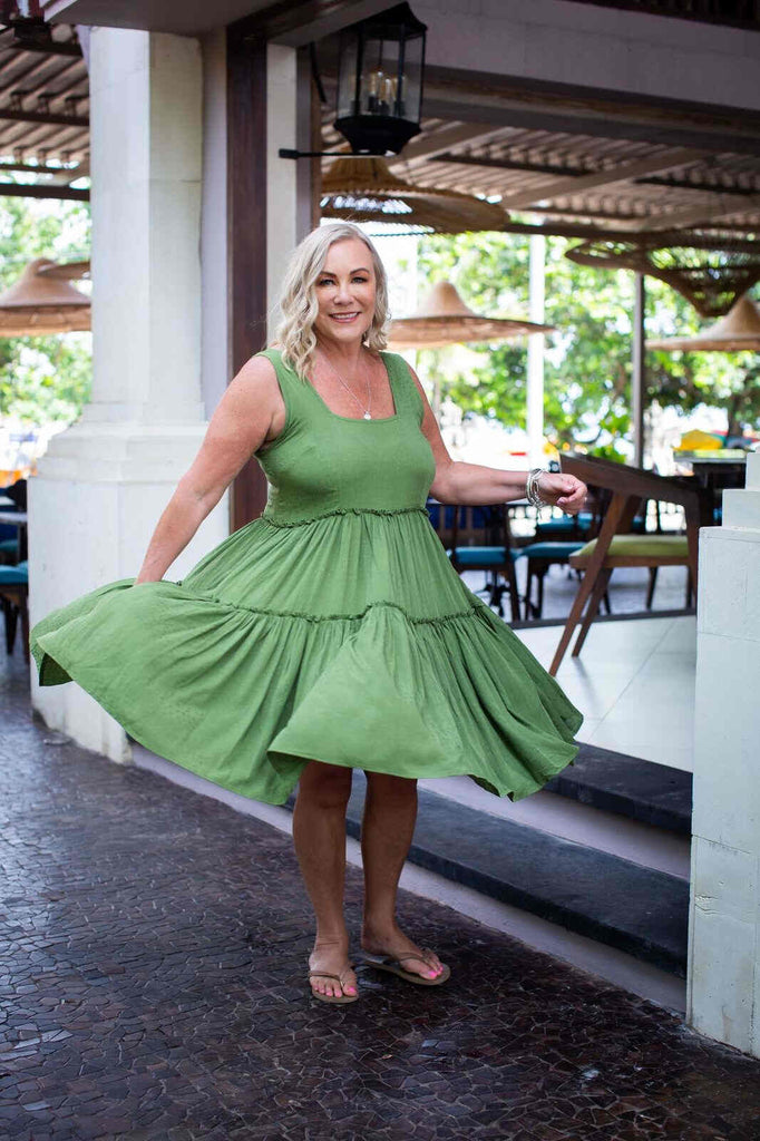 Taleeta - Dress - Bamboo - Leaf - twirling