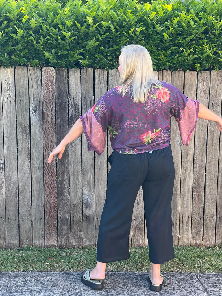 Taleeta - tie front top - jungle hibiscus - back