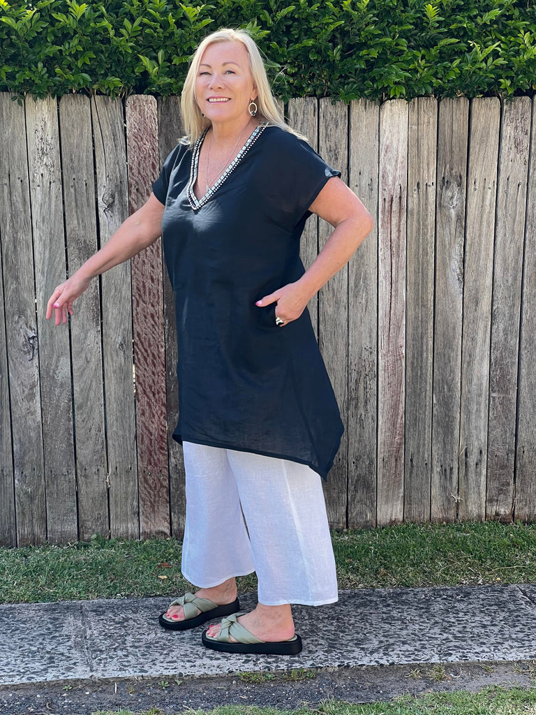 Taleeta - Linen tunic - Indigo - white pants